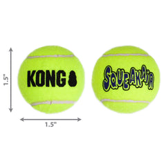 KONG Squeakair balle en action chien attrapant jouet stimulant