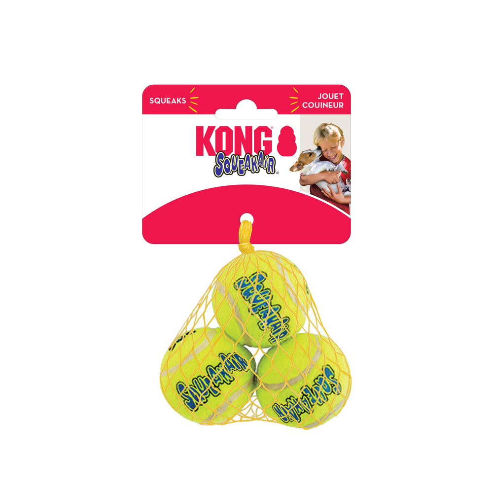 KONG chien rapportant la Squeakair pour exercice physique et amusement