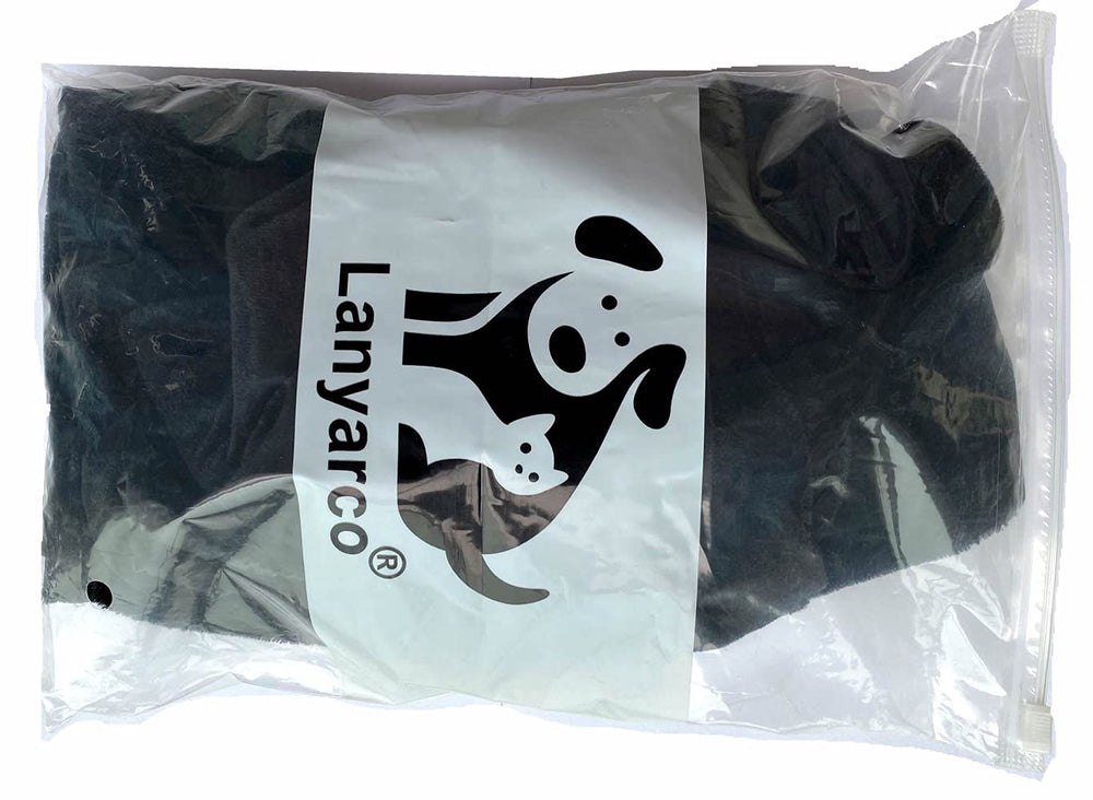 Lanyarco costume porté par chien en extérieur, facile à enfiler