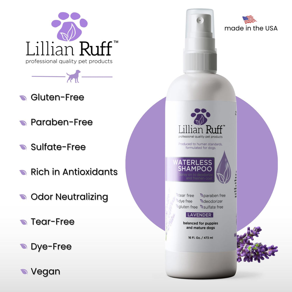 Lillian Ruff flacon dans une main pour indication de taille pratique
