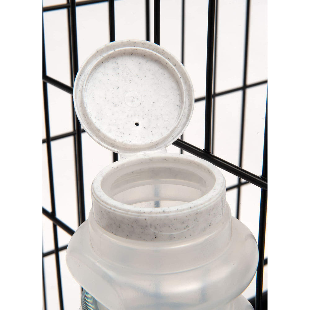 Lixit bouteille fixée sur grille offrant montage stable et adaptable