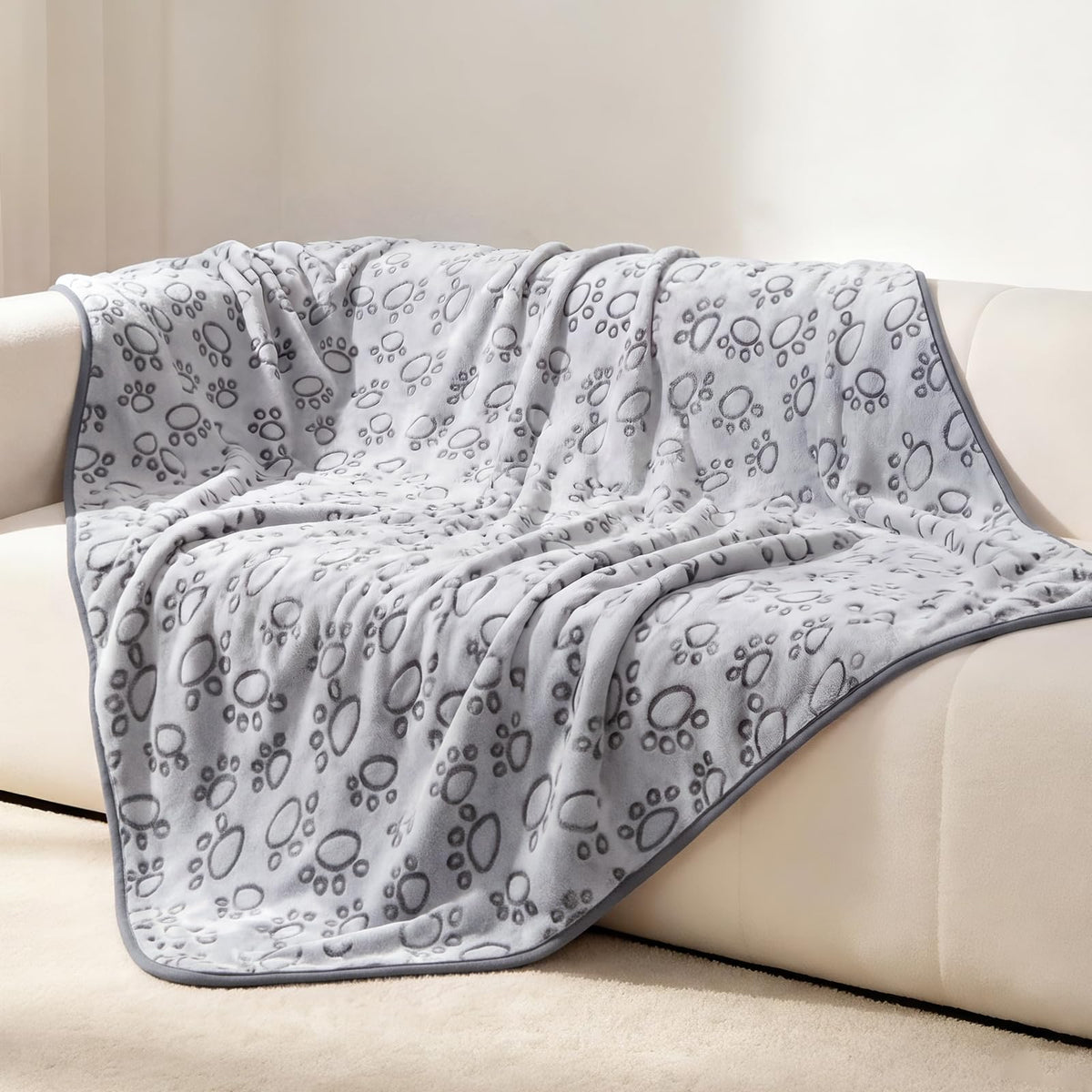 Luciphia couverture face entière montrant protection de meuble