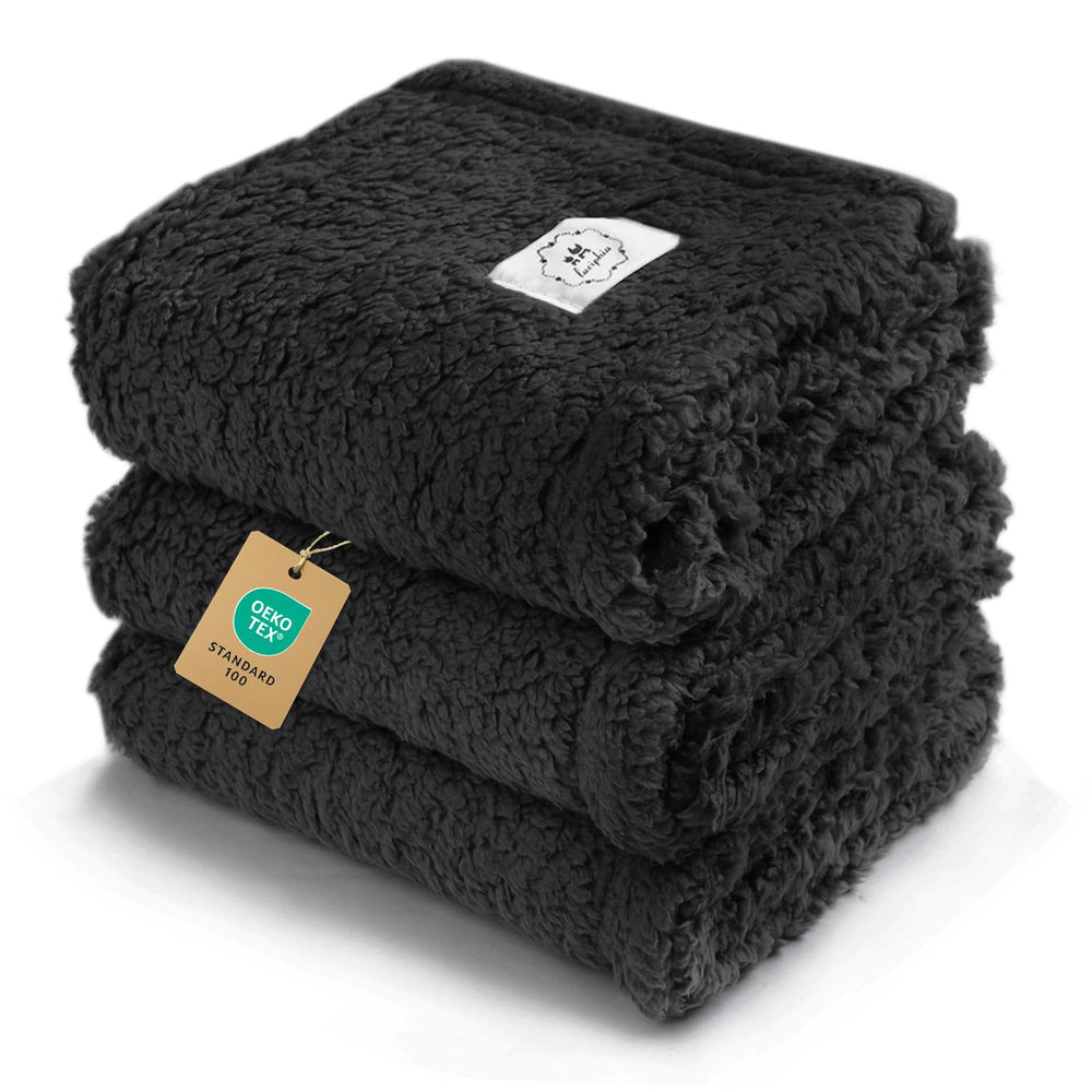 Luciphia emballage avant montrant le lot de 3 plaids et protection meuble