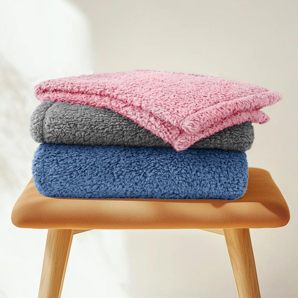 Luciphia couverture pliée prête au lavage, facile d'entretien et sèche vite