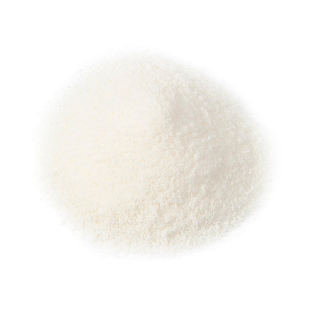 Gros plan de la poudre Hydro-Hen Manna Pro montrant la texture soluble et bénéfique