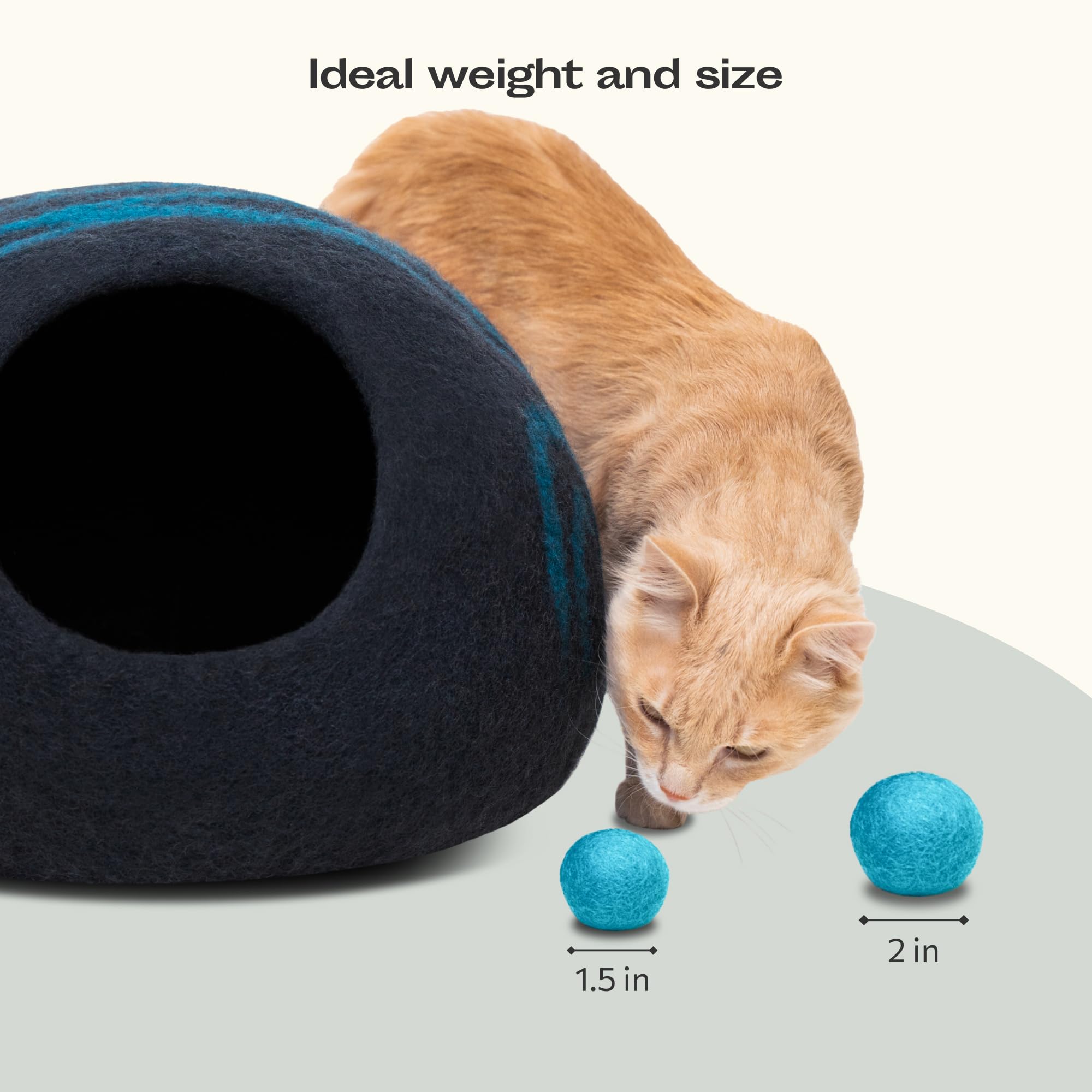 MEOWFIA balle en laine utilisée par un chat stimulant jeu actif