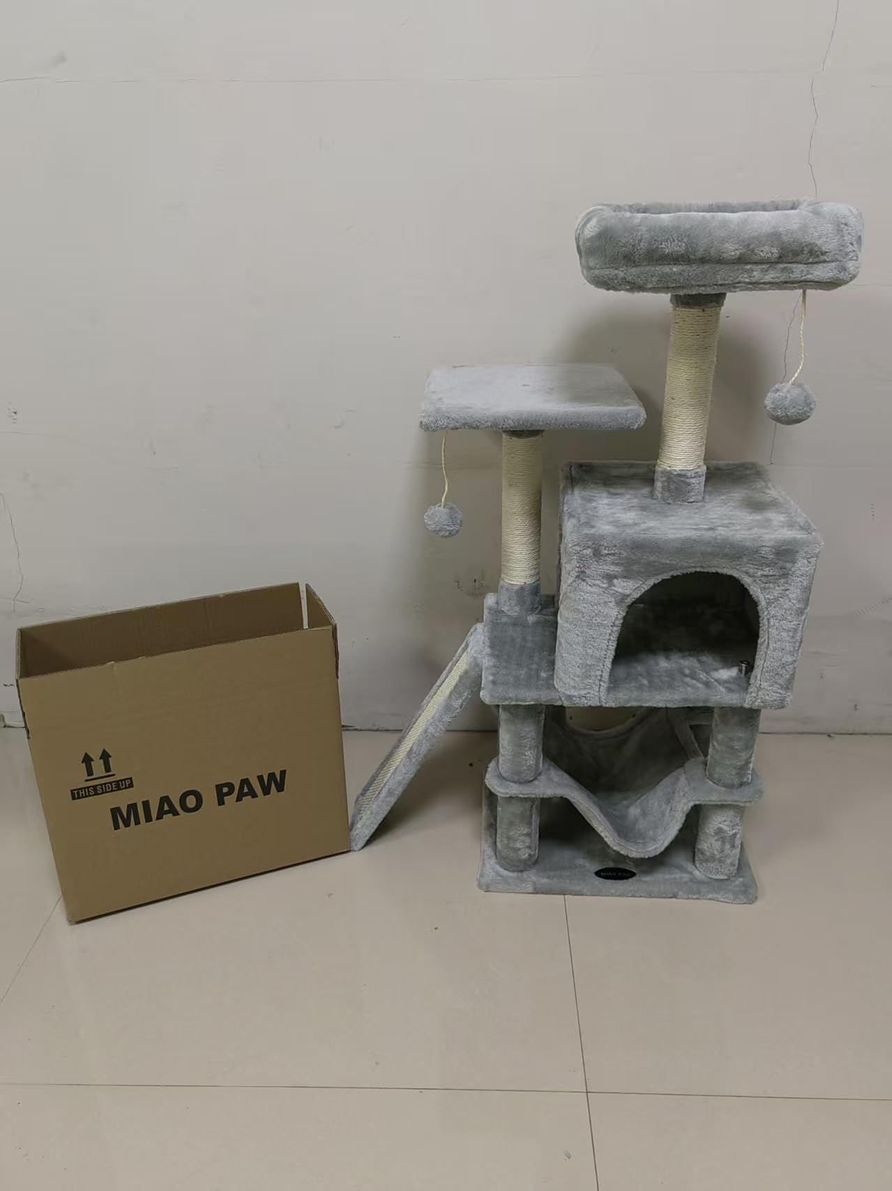 MIAO PAW comparaison taille avec objet pour évaluer encombrement
