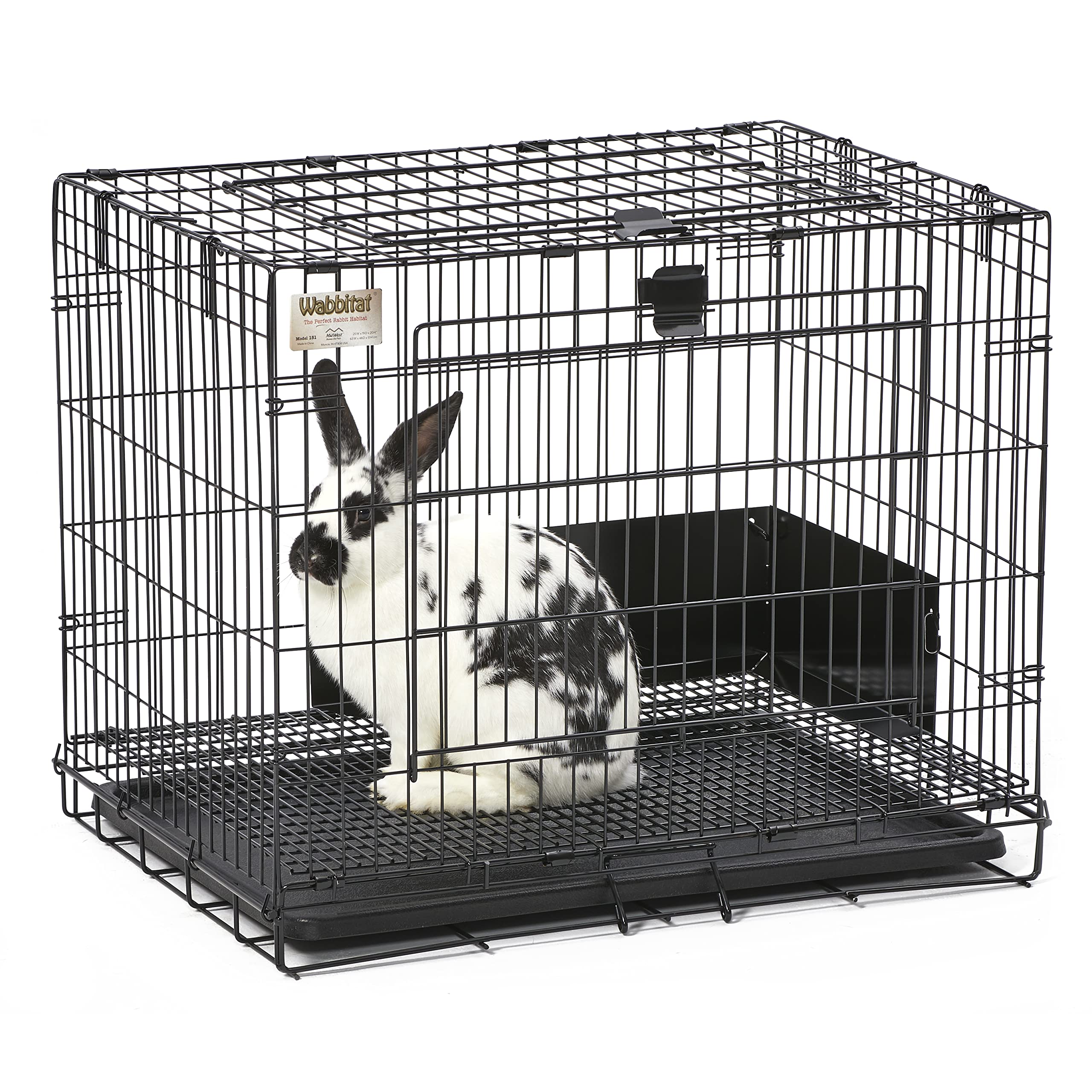 MidWest Wabbitat accessoires installés gamelle et litière bien organisés