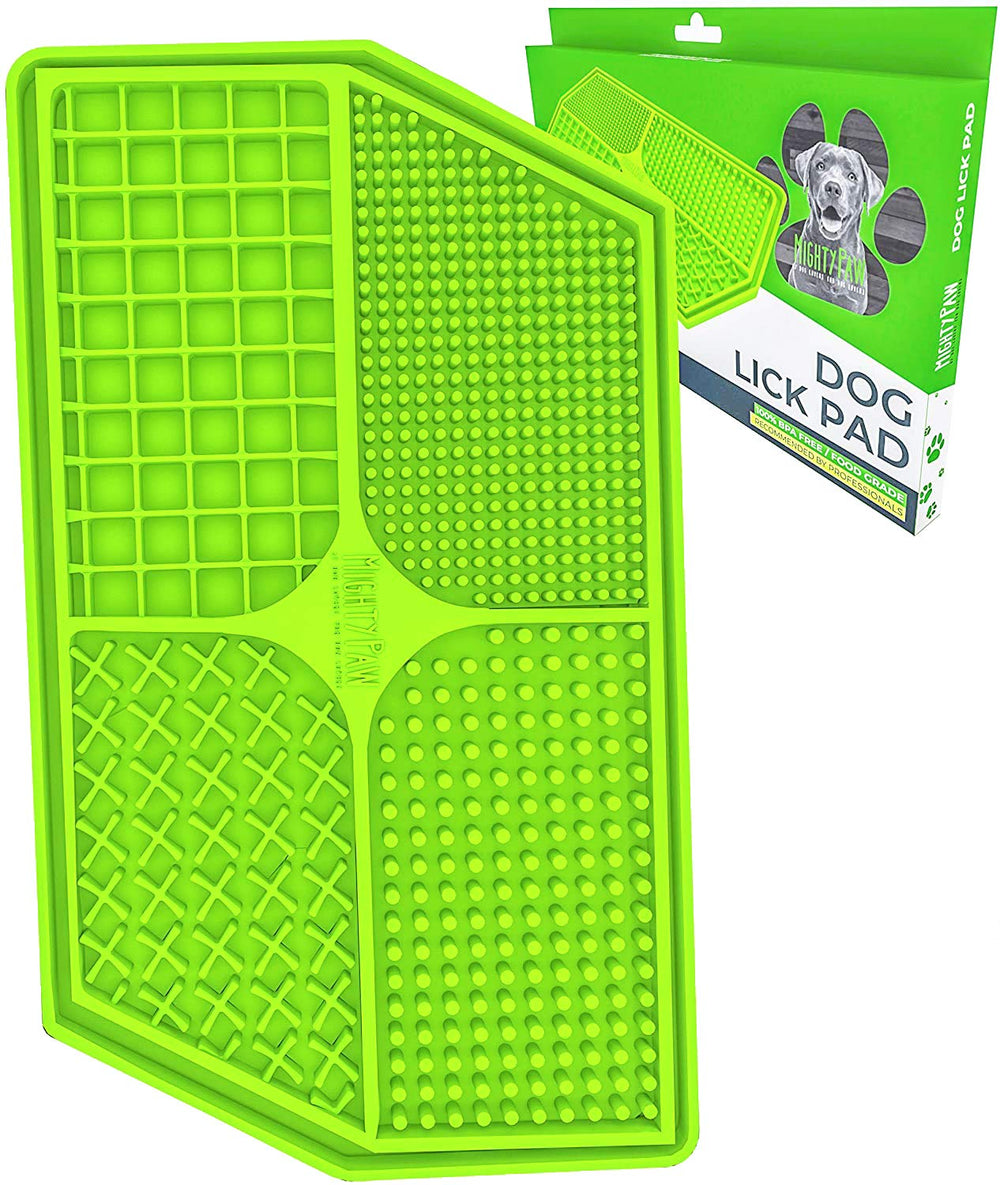 Mighty Paw vue avant du tapis montrant quatre zones texturées utile pour apaiser