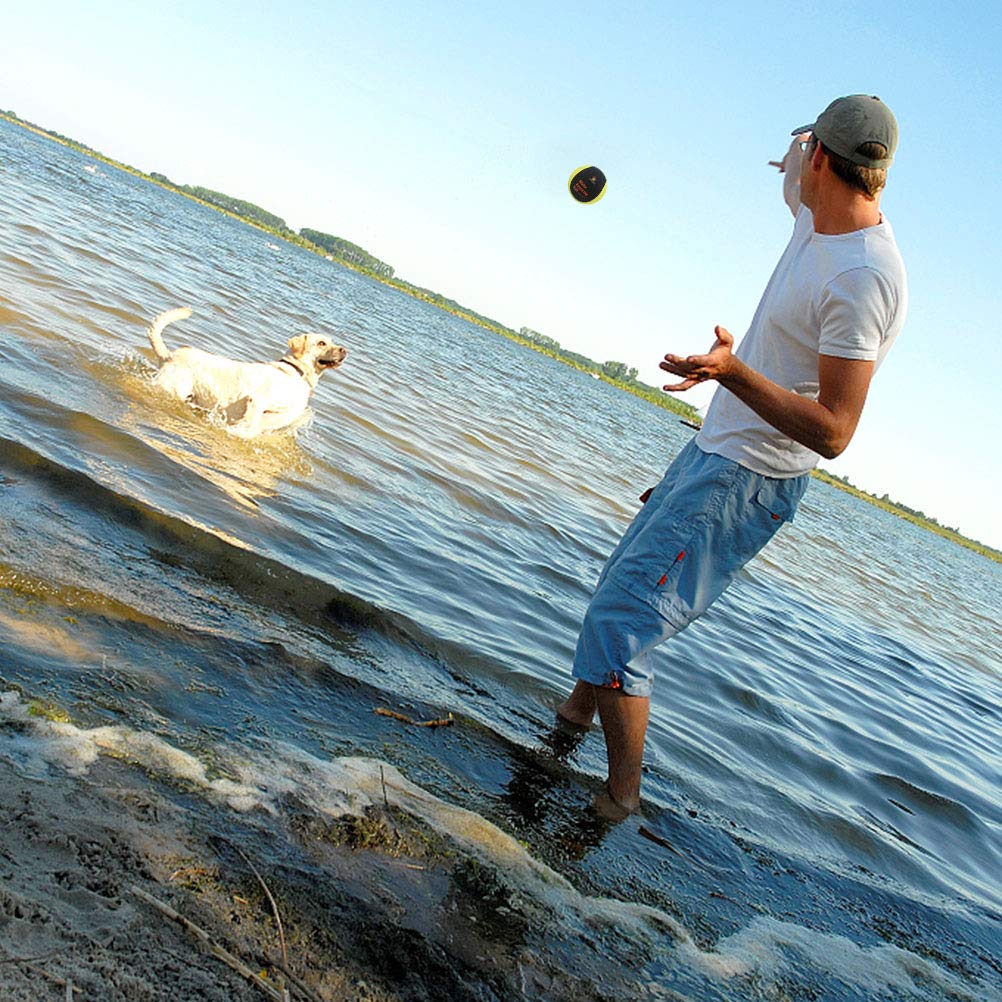 Mihachi rebond sur l'eau montrant visibilité et excitation du jeu
