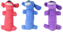 Multipet Mini Plush Loofa comparaison avec une main illustrant la taille compacte et l'ergonomie