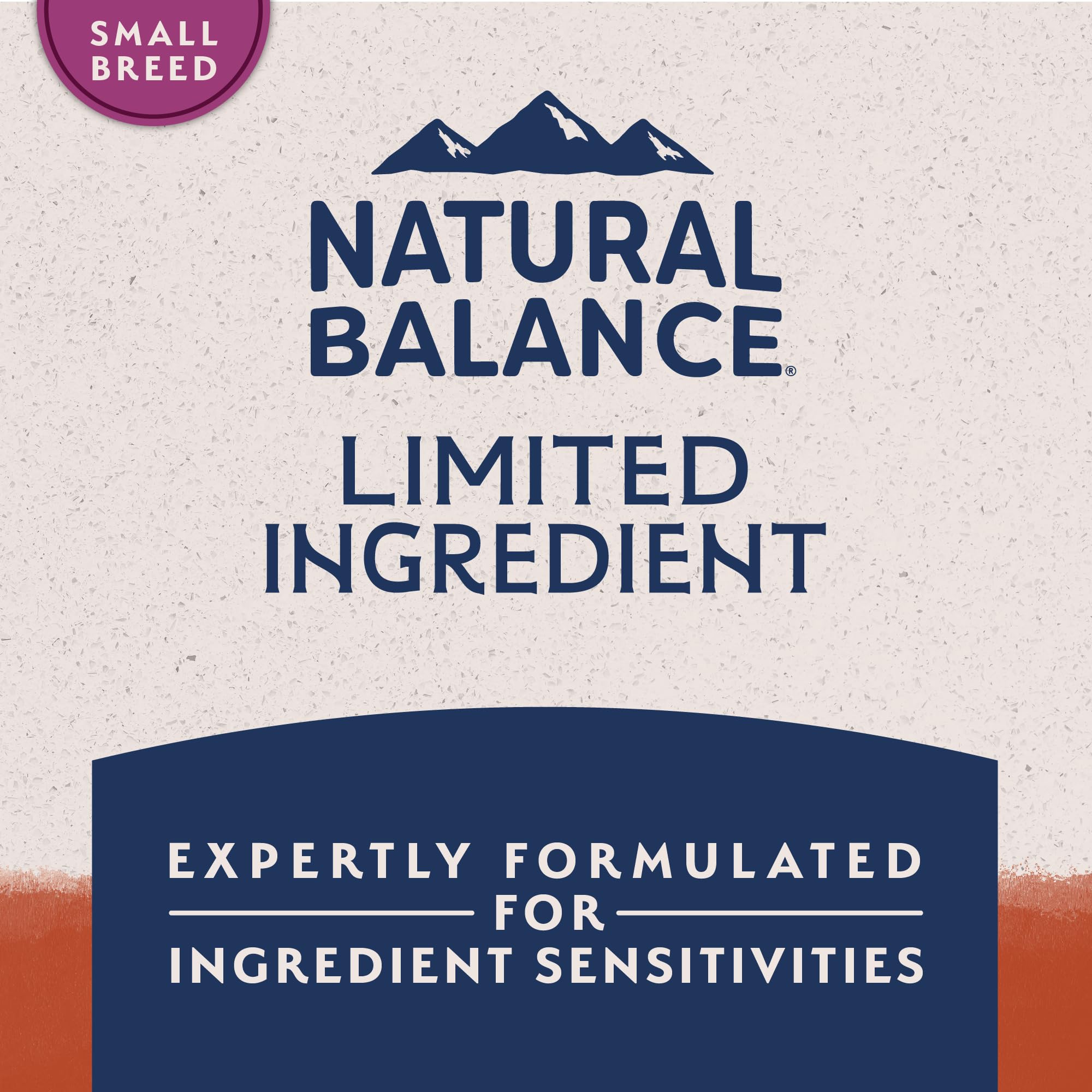 Natural Balance petit chien mangeant bol satisfait soutien nutritionnel quotidien