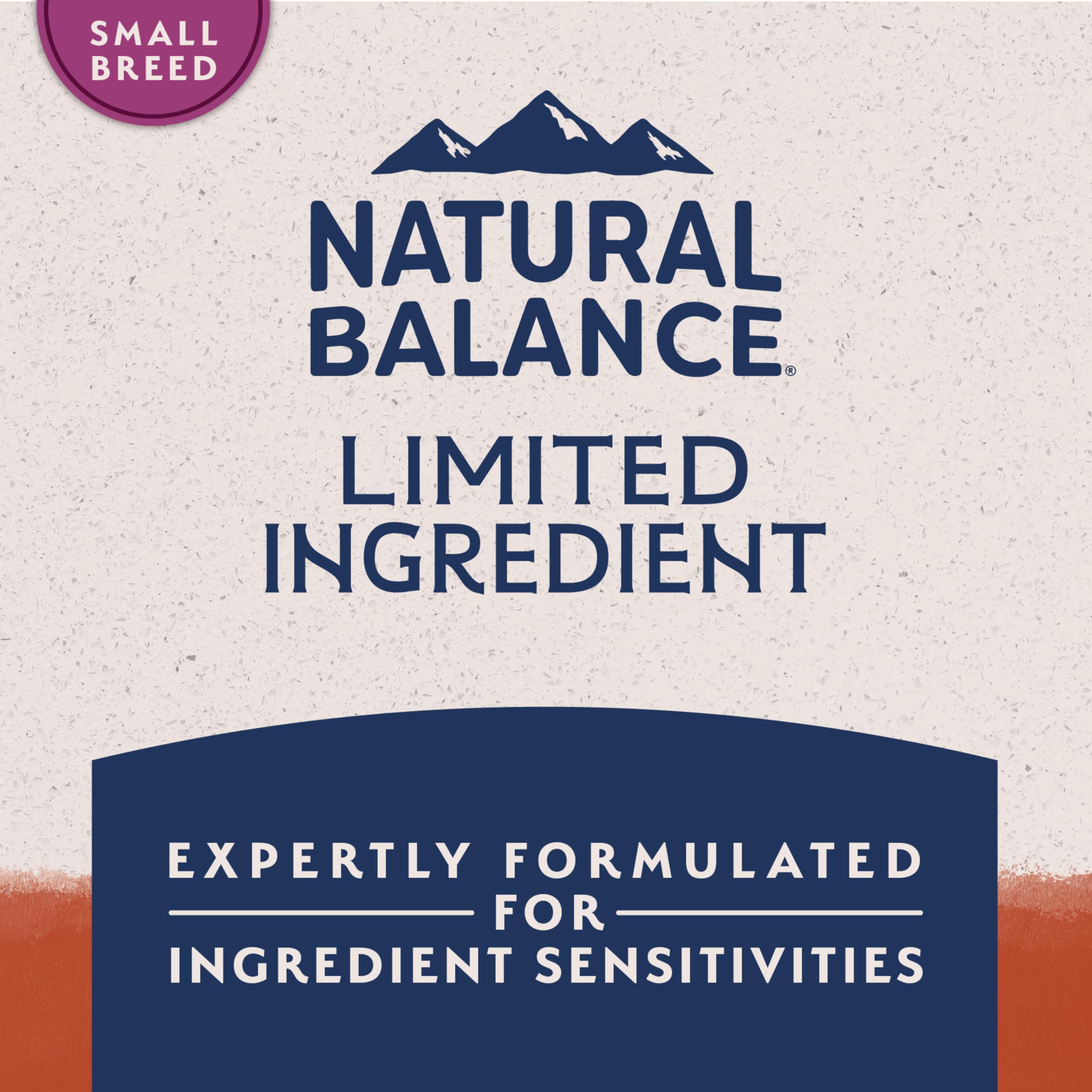 Natural Balance petit chien mangeant au bol confort digestif et satisfaction