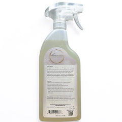 naturally it's clean gros plan de la texture liquide montrant l'action enzymatique efficace