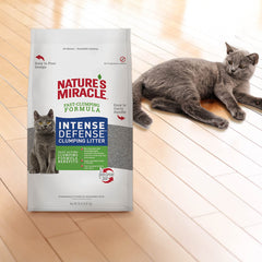 Nature's Miracle litière versée dans bac bénéfice agglomération rapide