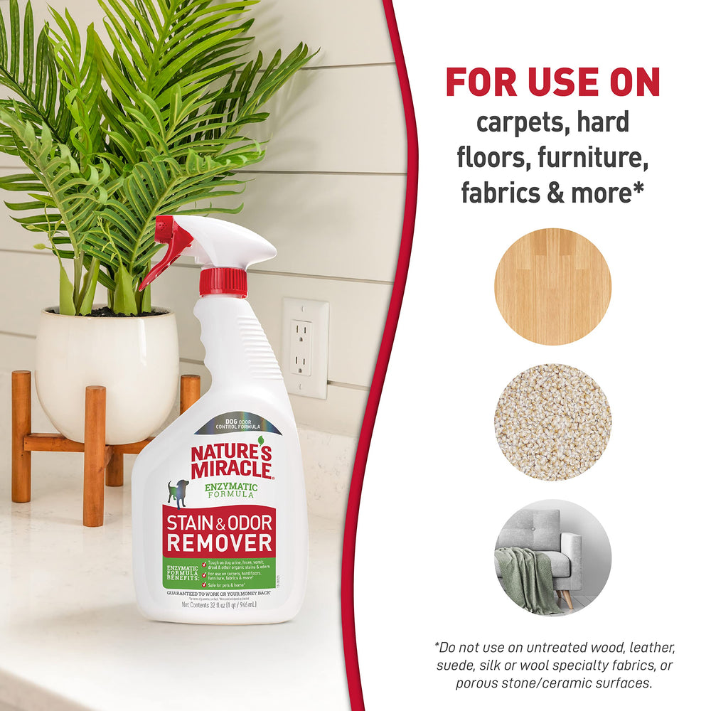 Nature's Miracle flacon 32 oz posé à côté d'un objet pour indiquer l'échelle