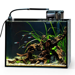 NICREW aquarium face complète noir montrant kit compact pour espace restreint