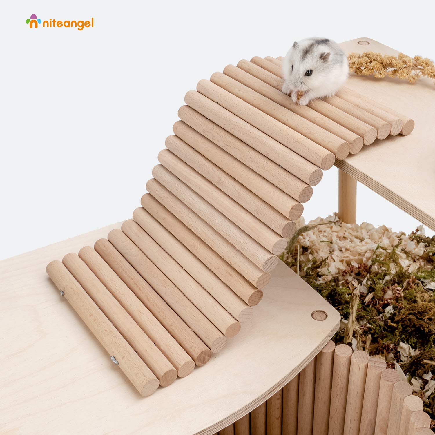 Niteangel gros plan bois poncé, surface lisse protectrice pour pattes