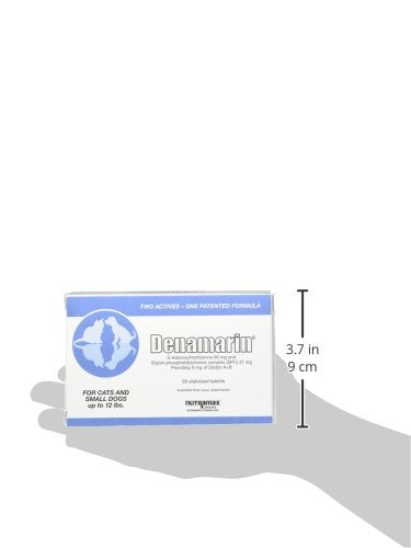 Nutramax Denamarin animal reçoit comprimé illustrant facilité d'administration et confort