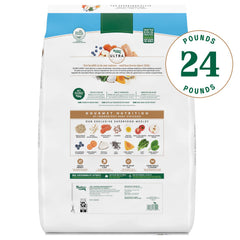 Nutro Ultra gros plan des croquettes avec texture appétente et nutrition