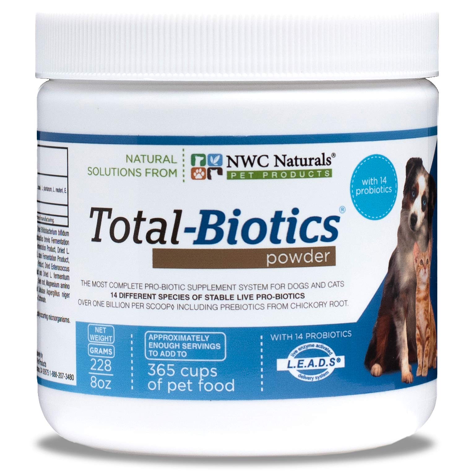 NWC Naturals Total-Biotics saupoudré sur repas de chat pour confort intestinal