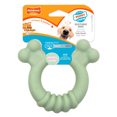 Nylabone vue avant de l’emballage montrant le jouet et bénéfice apaisant