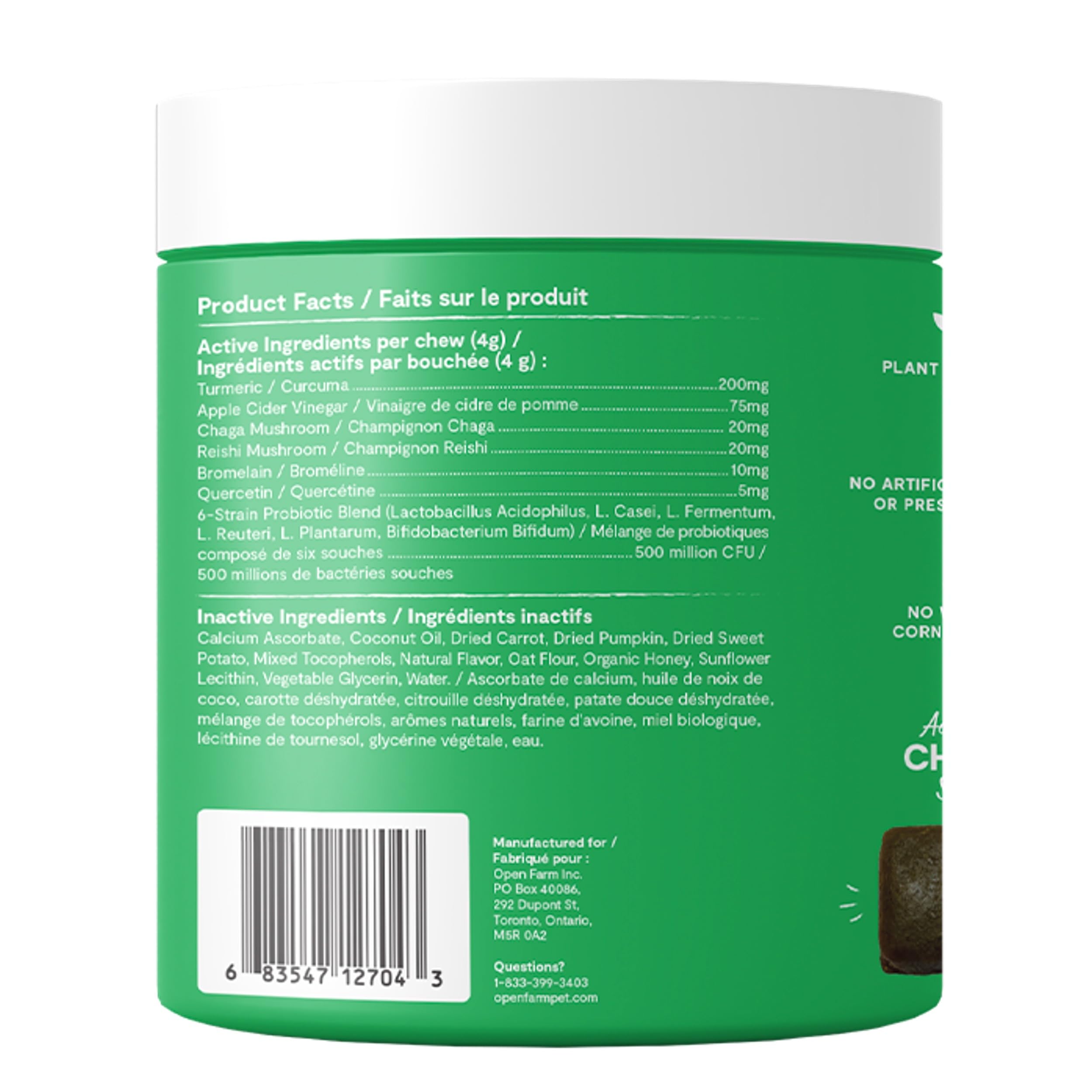 Open Farm scène de vie chien acceptant le mastic comme friandise