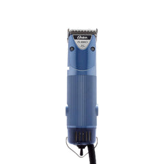 Oster A5 Turbo face avant montrant la prise en main et contrôle ergonomique
