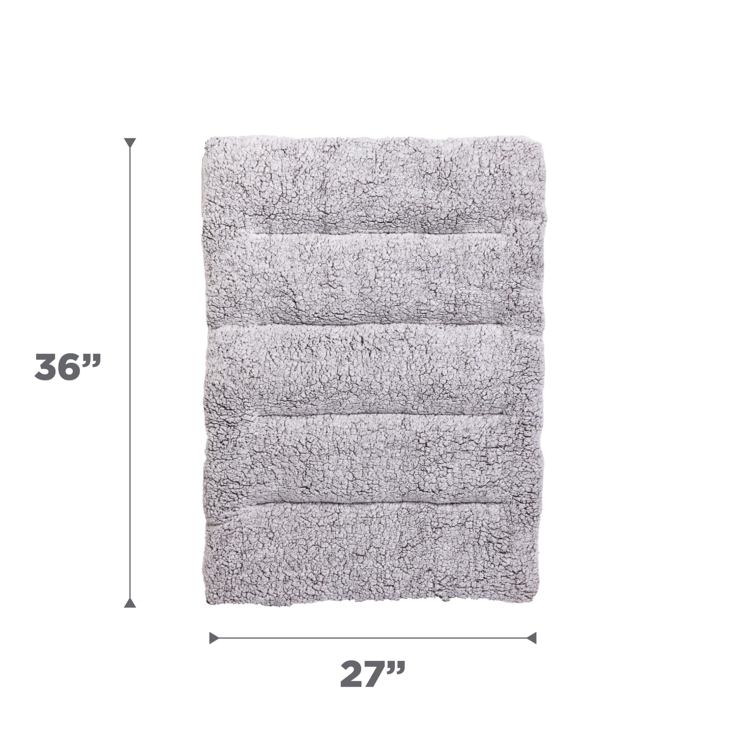 Outward Hound tapis posé en extérieur offre un coin repos stable et confortable