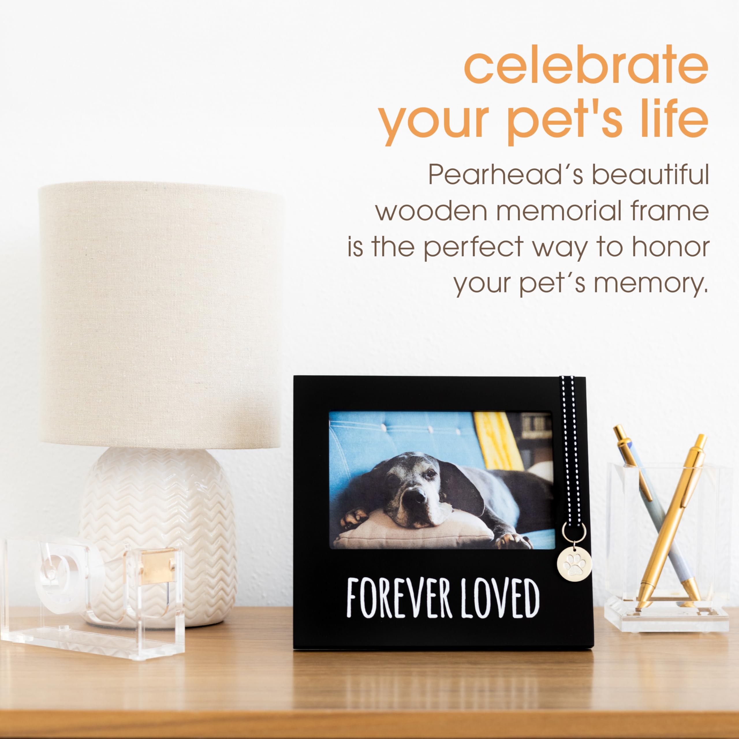 Pearhead gros plan sur la phrase « forever loved » pour un souvenir apaisant