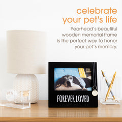 Pearhead gros plan sur la phrase « forever loved » pour un souvenir apaisant