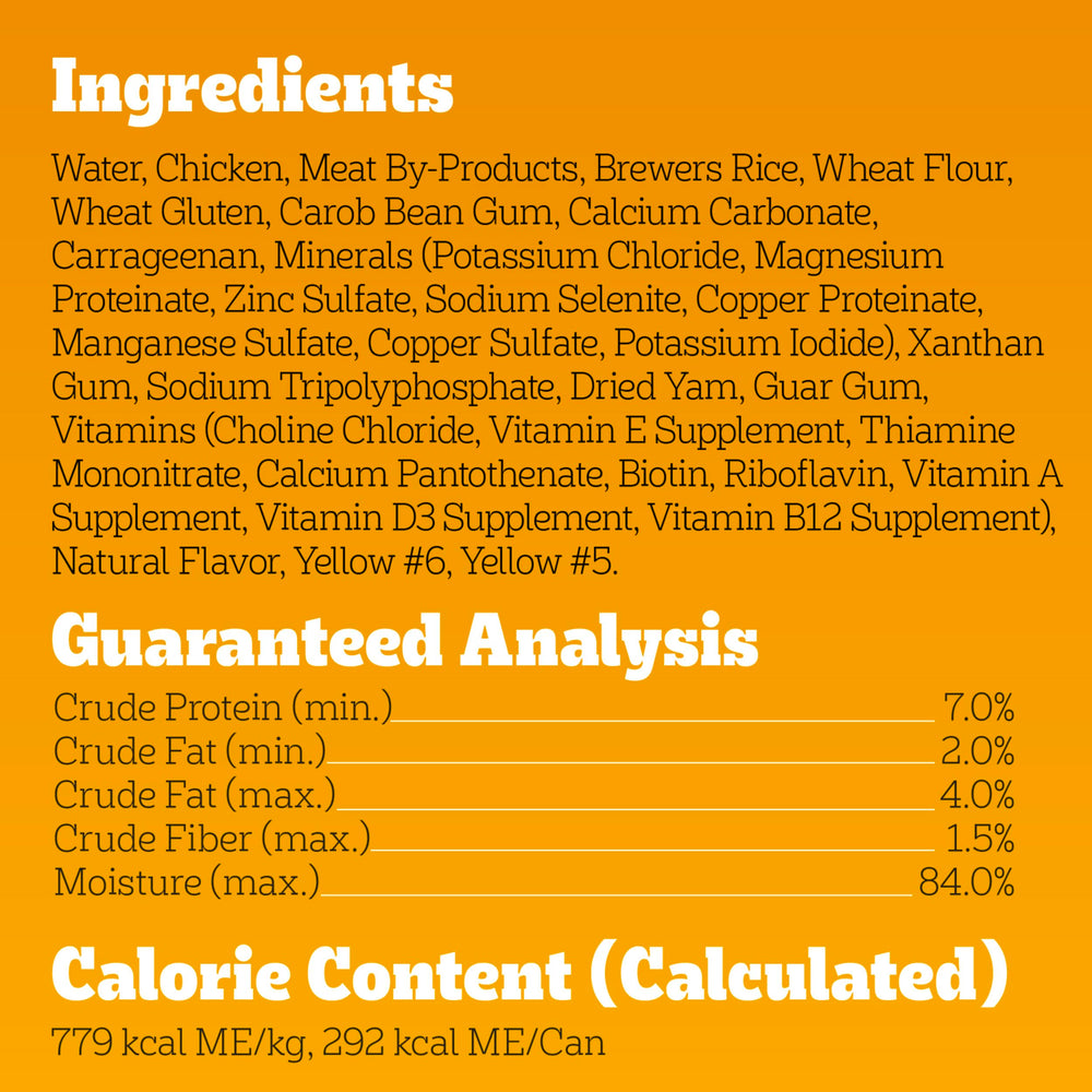 Pedigree boîte à côté d'une main pour illustrer le format 13,2 oz pratique