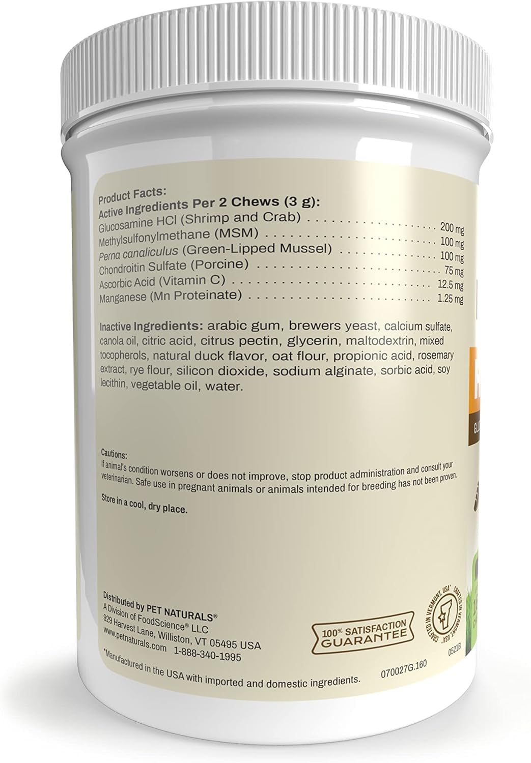 Pet Naturals chat attiré par un mastic, démontrant saveur canard naturelle
