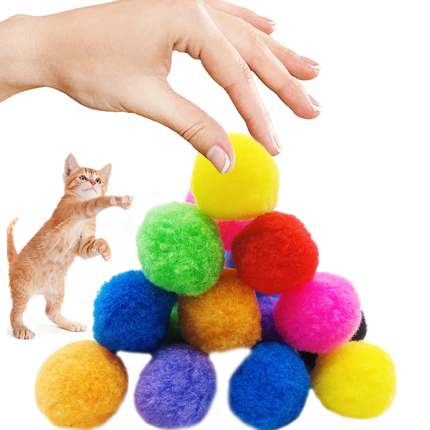 Main tenant une boule PET SHOW, prise en main facile pour transport