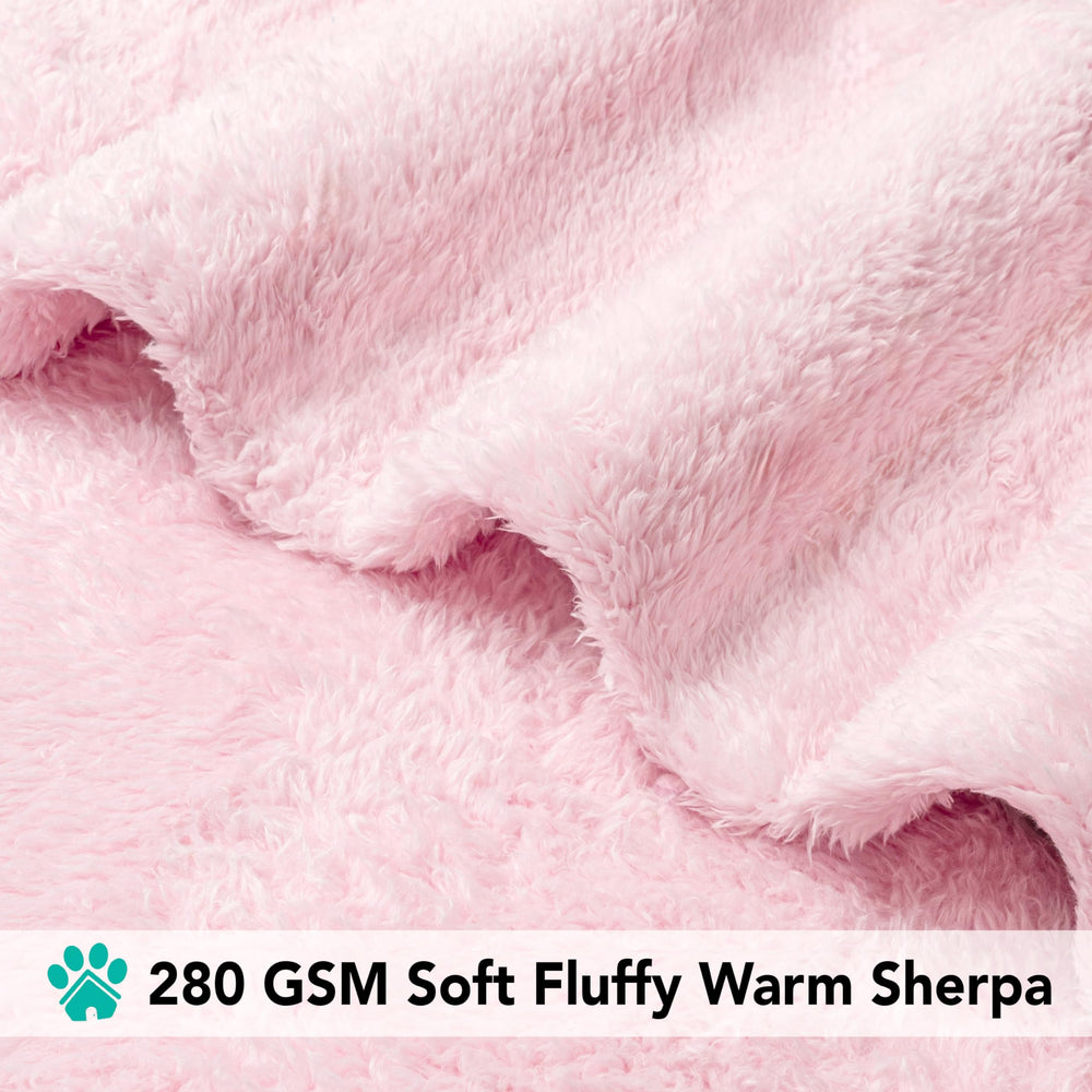 PetAmi couverture dans caisse de transport offrant confort mobile