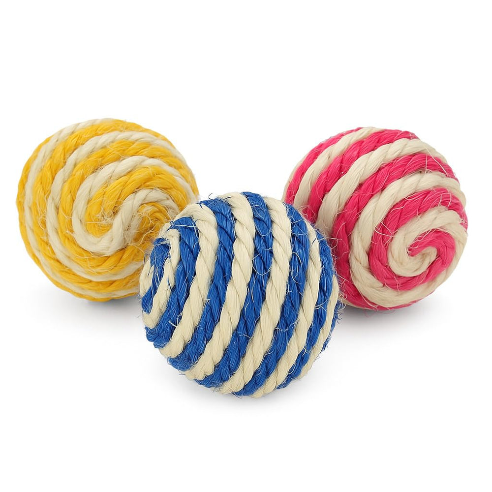 PetBox Cutie's emballage avant montrant le lot de trois balles colorées et naturel