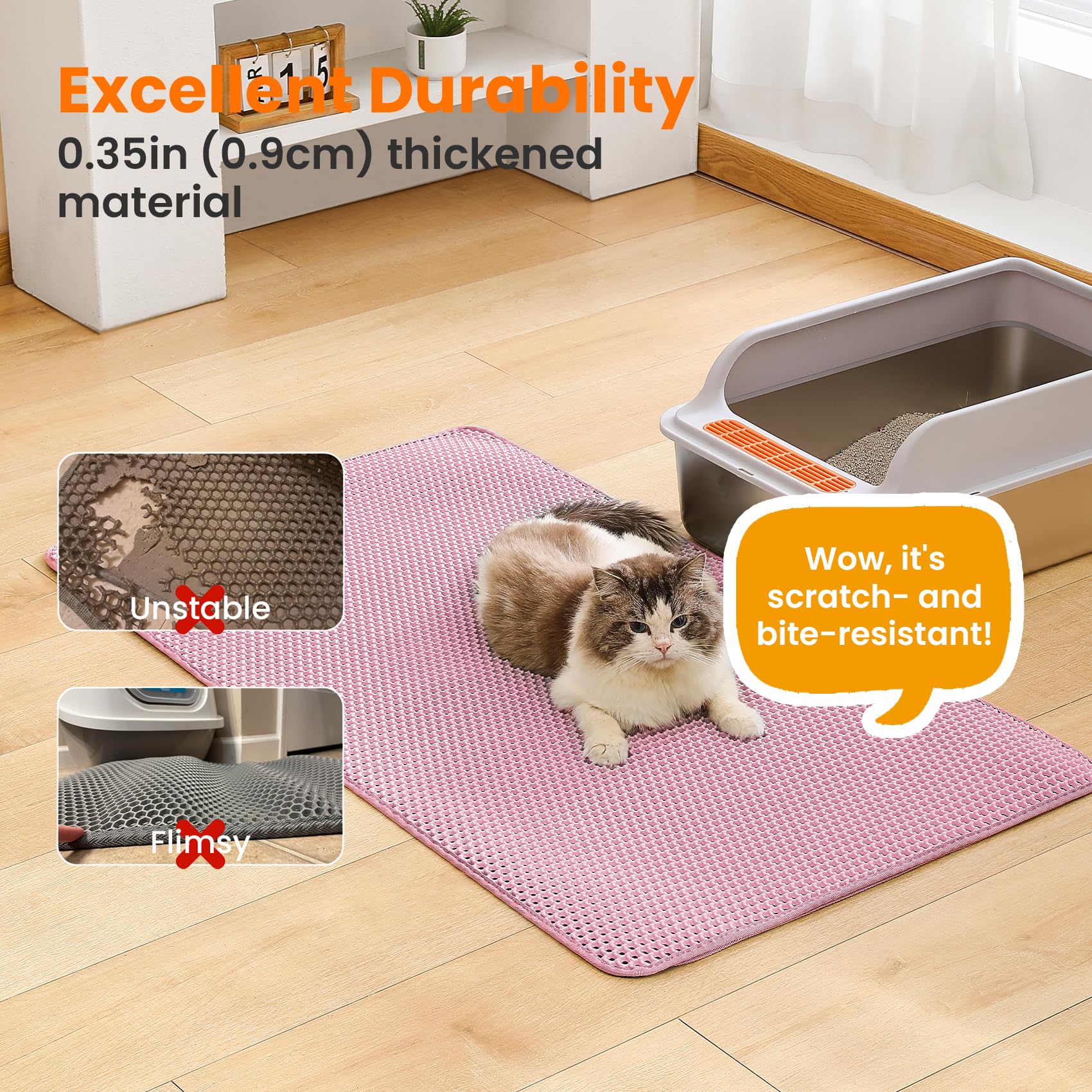 Petinstinct chat utilisant le tapis confort pour les pattes