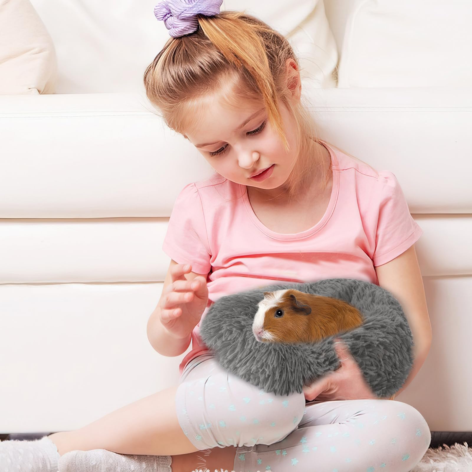 PETKNOWS comparaison taille avec main pour visualiser l’ajustement des petits rongeurs