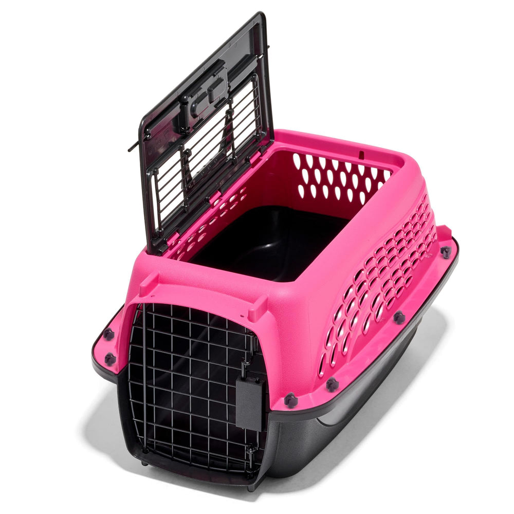 Petmate comparaison d'échelle avec petit chien montrant l'ajustement idéal