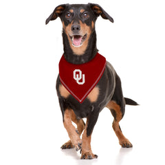 Gros plan broderie Pets First Oklahoma Sooners, détail net pour tenue durable