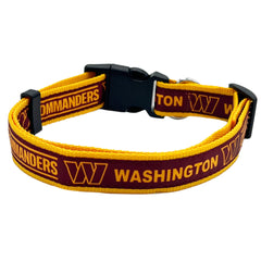 Pets First gros plan du logo Washington Commanders thermocollé pour résistance et lisibilité