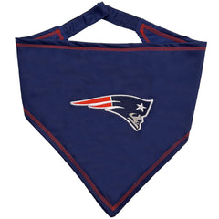 Pets First bandana avant montrant le logo Patriots pour un look d'équipe