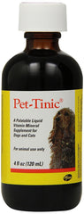 Gros plan du liquide Pet-Tinic Pfizer Animal montrant la texture appétente