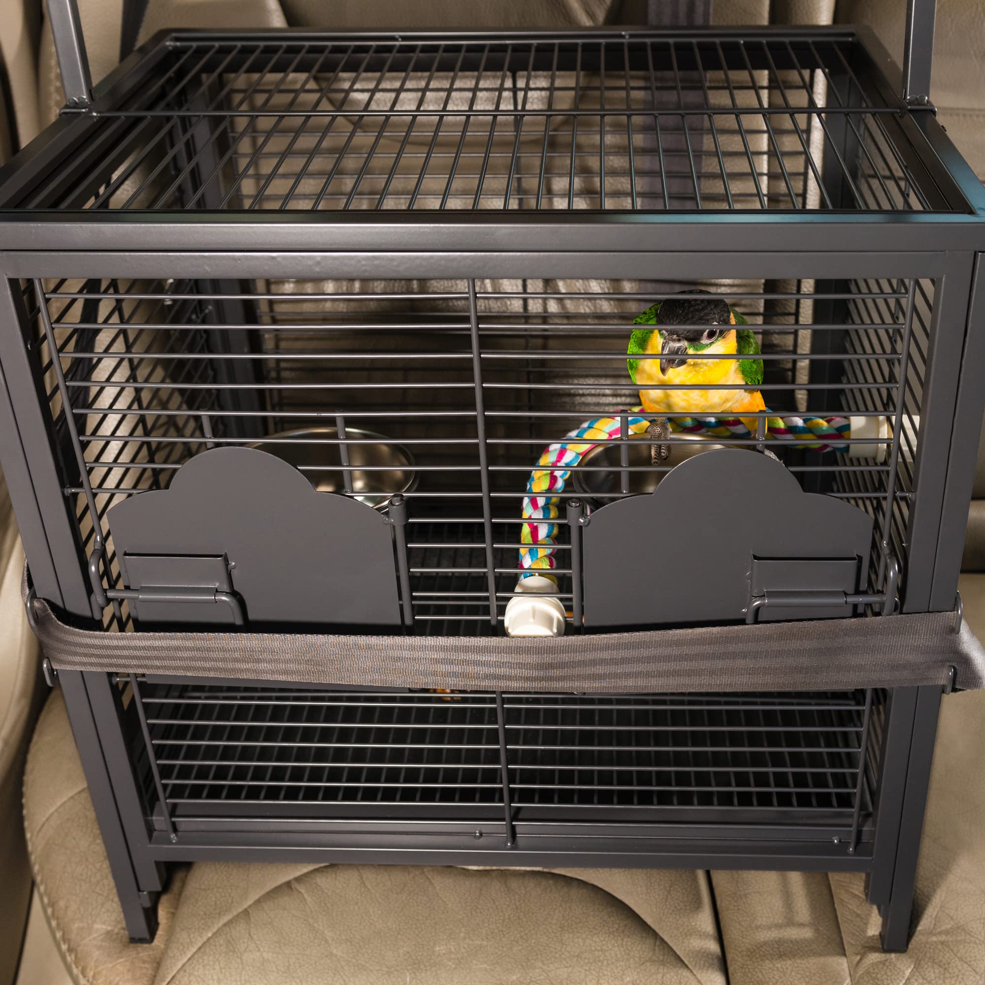 Prevue Playtop gros plan sur la grille verrouillée offrant protection