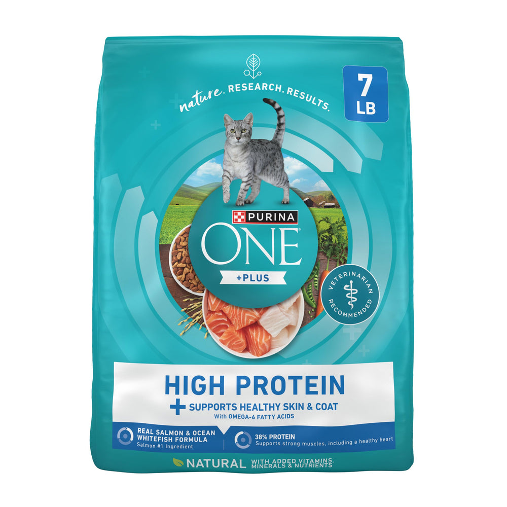 Purina ONE emballage avant montrant formule saumon et bienfaits nutritionnels