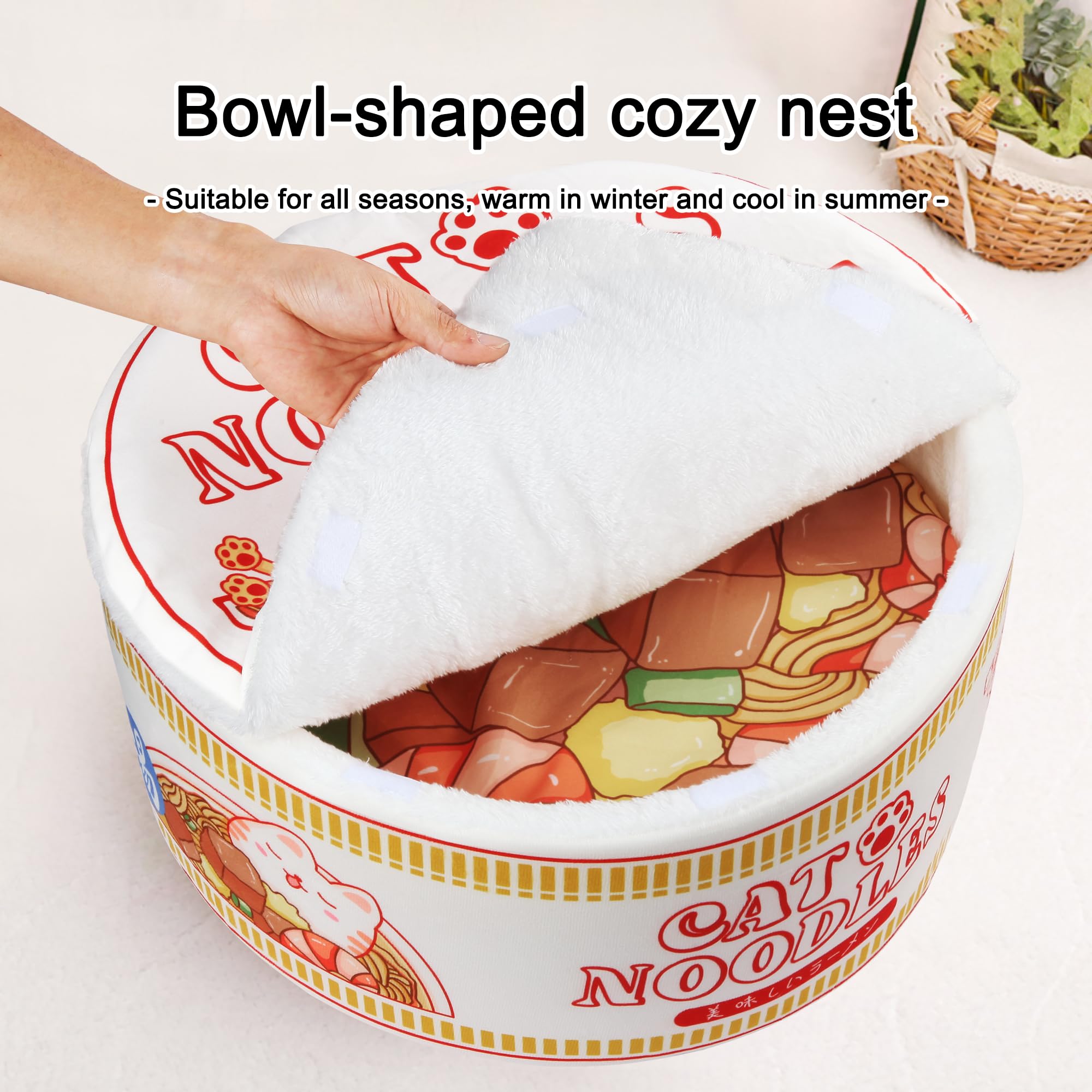 寵幸 chat blotti dans le lit apportant calme et relaxation
