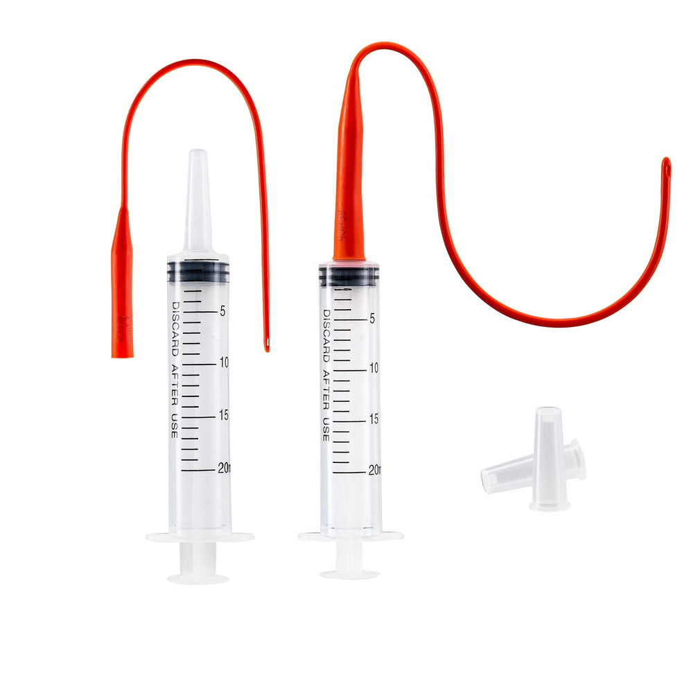 REDDOUDOU comparaison d'échelle montrant taille du tube 8 FR dans la main