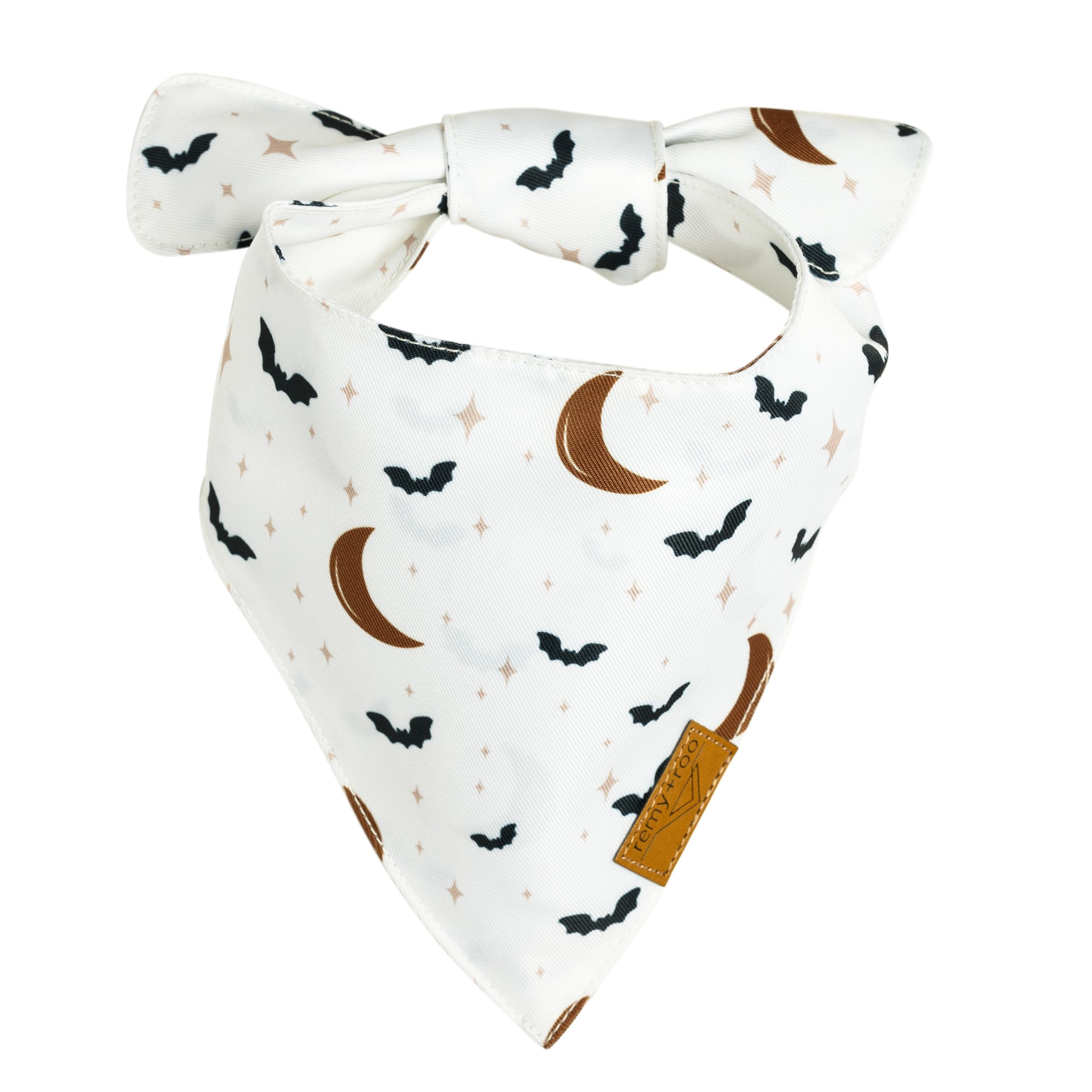 Remy+Roo bandana en contexte fête montrant style et confort