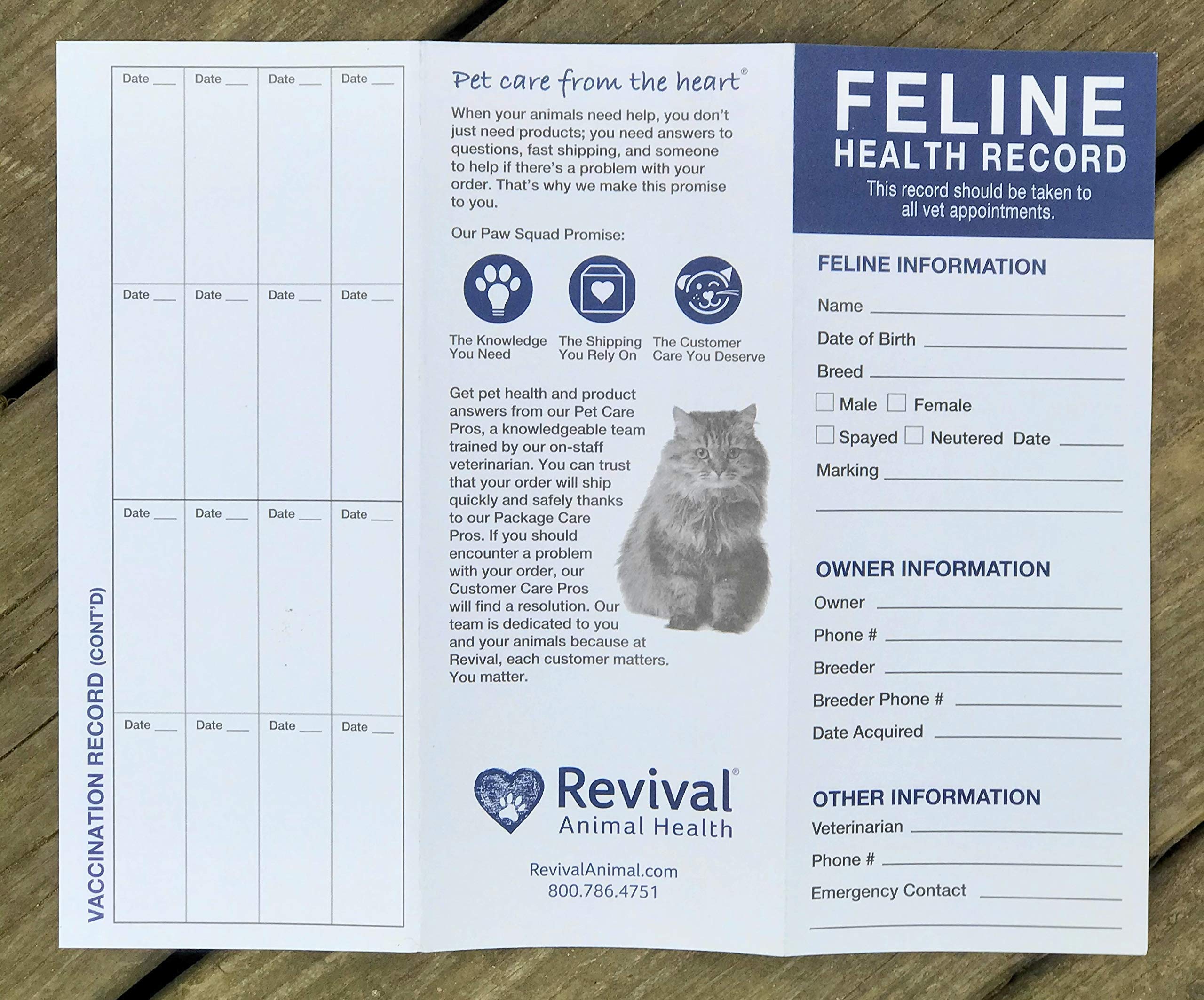Revival Animal Health gros plan papier solide indiquant durabilité et tenue au temps