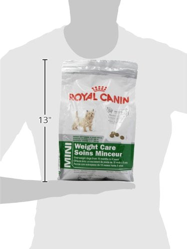 ROYAL CANIN croquette comparée à pièce pour montrer taille convenant petites races